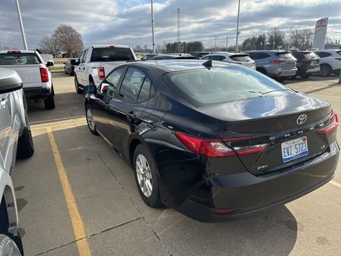 Used 2025 Toyota Camry LE image 20