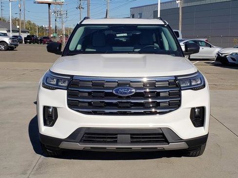 New 2026 Ford Explorer Active image 3