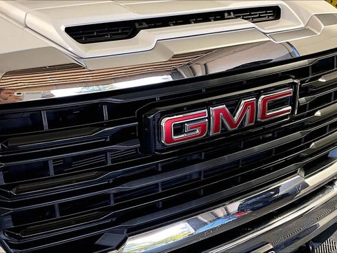 Certified 2024 GMC Sierra 2500 Pro w/ Convenience Package image 21