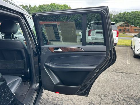Used 2019 Mercedes-Benz GLS 450 4MATIC image 22