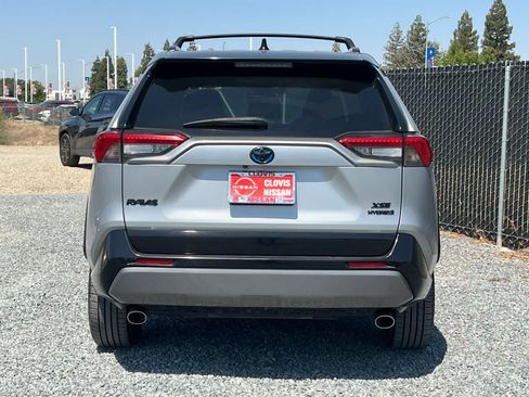Used 2019 Toyota RAV4 XSE w/ XSE Weather Package AWD/4WD image 8