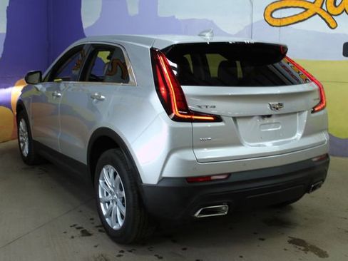 Used 2022 Cadillac XT4 Luxury w/ Driver Awareness Package AWD/4WD image 6