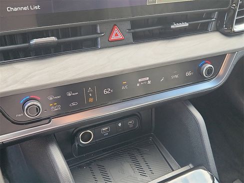 Certified 2023 Kia Sportage X-Line image 16