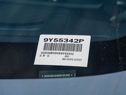 Used 2025 BMW X5 M60i image 5