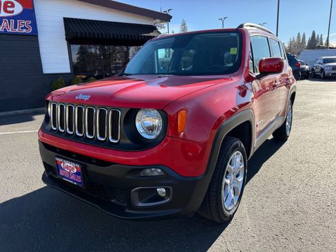 Used 2016 Jeep Renegade Latitude AWD/4WD image 10