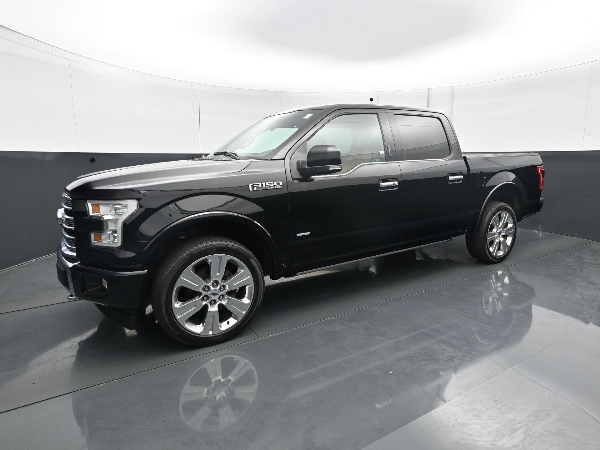 Used 2017 Ford F150 Limited AWD/4WD image 2
