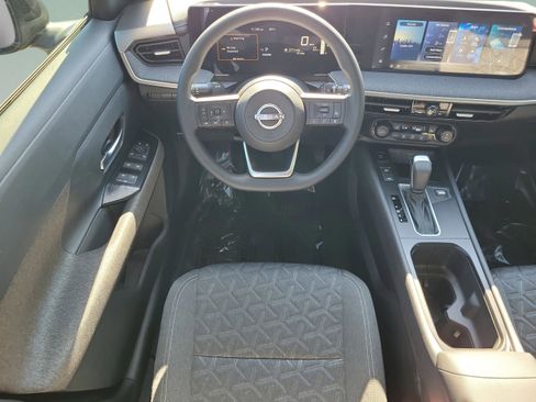 New 2026 Nissan Kicks SV image 13