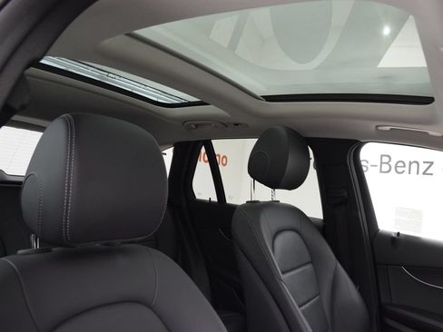 Certified 2022 Mercedes-Benz GLC 300 image 17