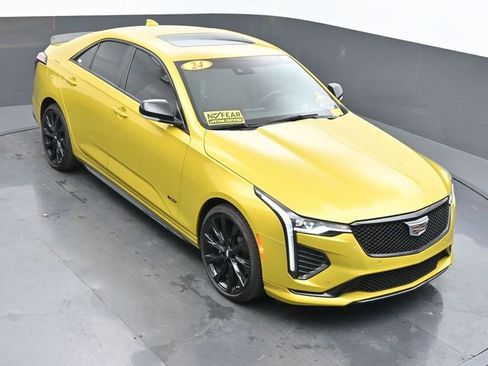 Used 2024 Cadillac CT4 V w/ LPO, ONYX Package image 37