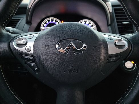 Used 2017 INFINITI QX70 2WD w/ Limited Package image 24