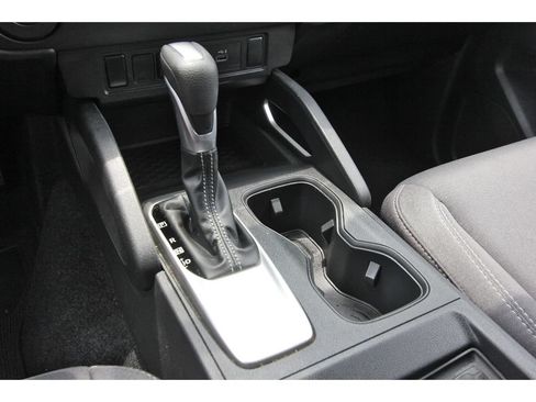 Used 2025 Nissan Frontier SV RWD image 30