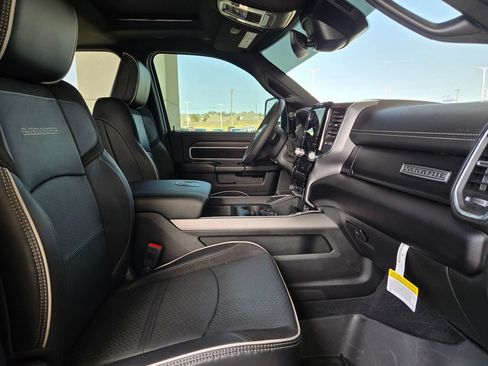 Used 2025 RAM 2500 Laramie w/ Night Edition AWD/4WD image 27