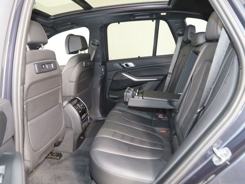 Used 2022 BMW X5 xDrive40i w/ M Sport Package AWD/4WD image 49