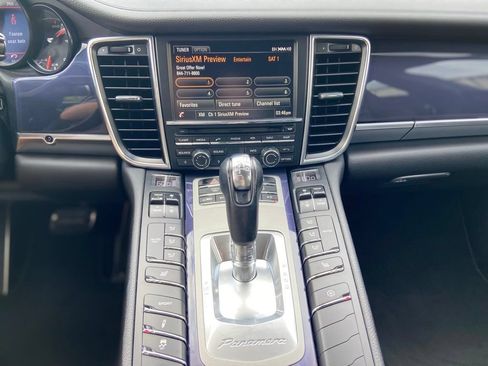 Used 2015 Porsche Panamera S RWD image 27