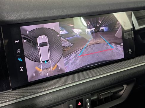 New 2026 Porsche Cayenne E-Hybrid AWD/4WD image 32