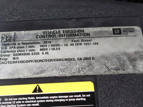 Used 2016 GMC Sierra 2500 Denali w/ Duramax Plus Package image 15