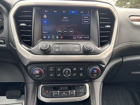 Used 2023 GMC Acadia SLE w/ Driver Convenience Package image 17