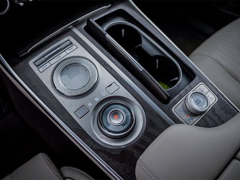 Used 2022 Genesis GV80 3.5T Advanced + image 19