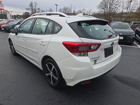 Used 2022 Subaru Impreza Premium image 5