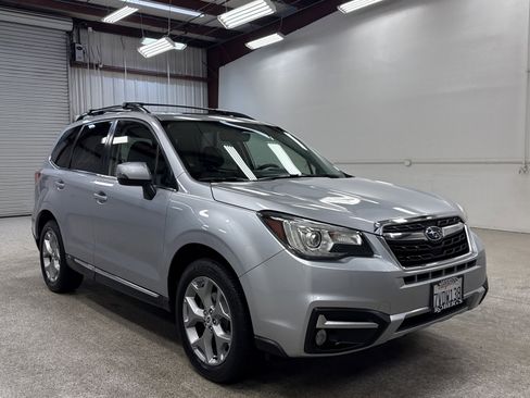 Used 2017 Subaru Forester 2.5i Touring w/ Popular Package #2 image 24
