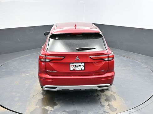 Used 2022 Mitsubishi Outlander SE image 15