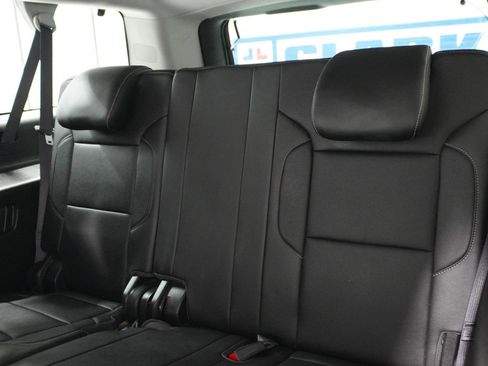 Used 2018 GMC Yukon XL SLT w/ Premium Edition image 32