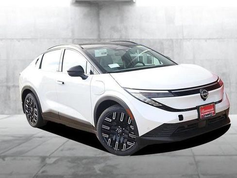 New 2026 Nissan Leaf Platinum+ w/ Cargo Package (Platinum+) FWD image 2