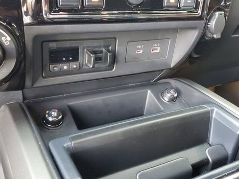 Used 2021 Nissan Titan Platinum Reserve w/ Moonroof Package AWD/4WD image 25