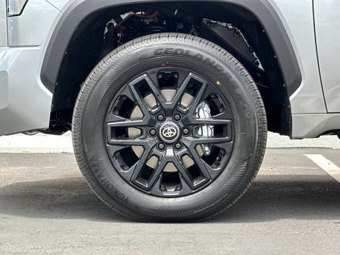 New 2026 Toyota Tundra Limited AWD/4WD image 22