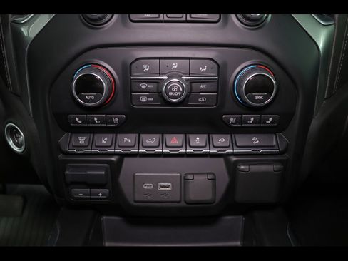 Used 2022 Chevrolet Silverado 2500 LTZ w/ LTZ Plus Package image 25