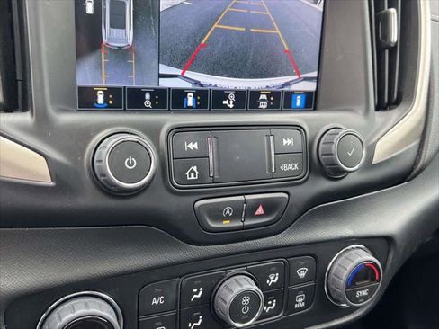 Used 2022 GMC Terrain Denali w/ Denali Premium Package AWD/4WD image 31