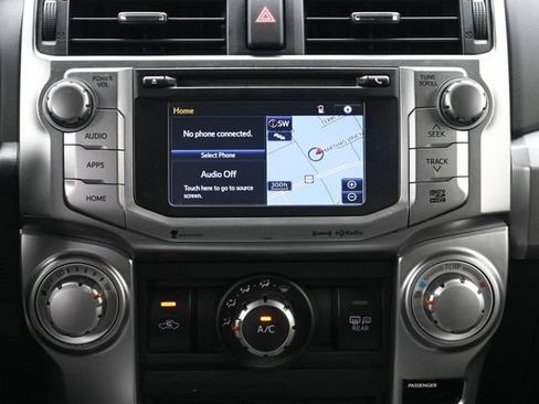 Used 2018 Toyota 4Runner SR5 AWD/4WD image 21