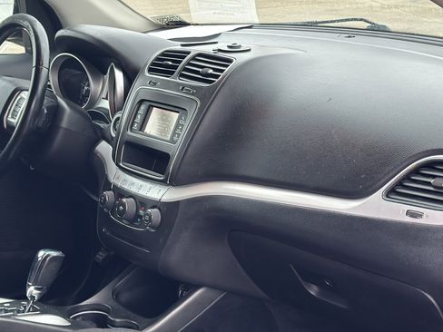 Used 2018 Dodge Journey SE w/ Popular Equipment Group image 27