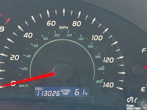 Used 2009 Toyota Camry LE FWD image 9