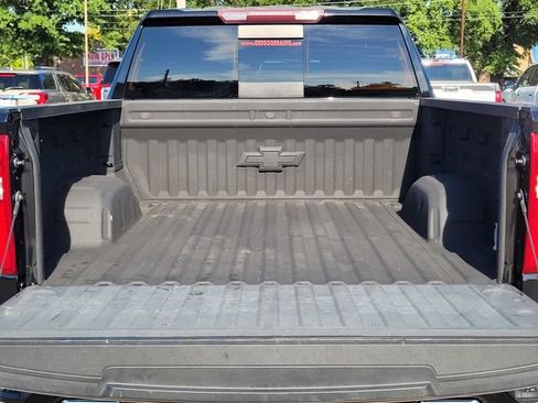 Used 2021 Chevrolet Silverado 1500 RST AWD/4WD image 9