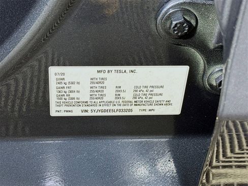 Used 2020 Tesla Model Y Long Range image 11