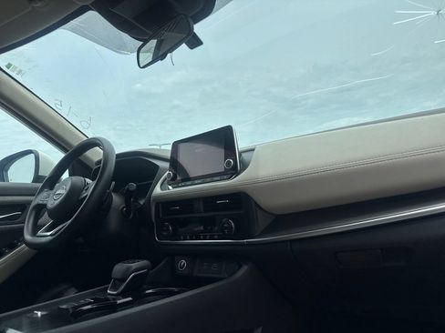 Certified 2023 Nissan Rogue SV FWD image 26