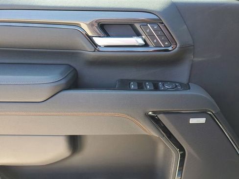 New 2026 GMC Sierra 2500 AT4 w/ AT4 Premium Plus Package AWD/4WD image 18