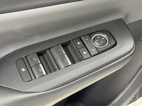 New 2026 Toyota Prius XLE image 15