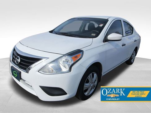 Used 2018 Nissan Versa S image 1