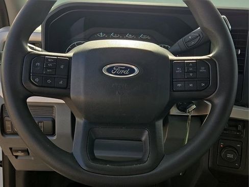 Used 2023 Ford F350 XL w/ FX4 Off-Road Package image 31