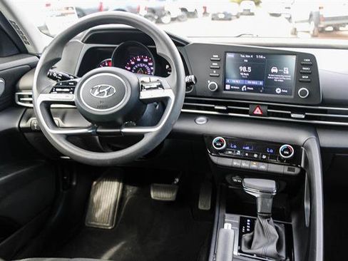 Used 2021 Hyundai Elantra SEL w/ Cargo Package image 12
