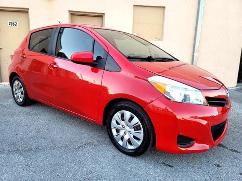 Used 2013 Toyota Yaris LE image 7