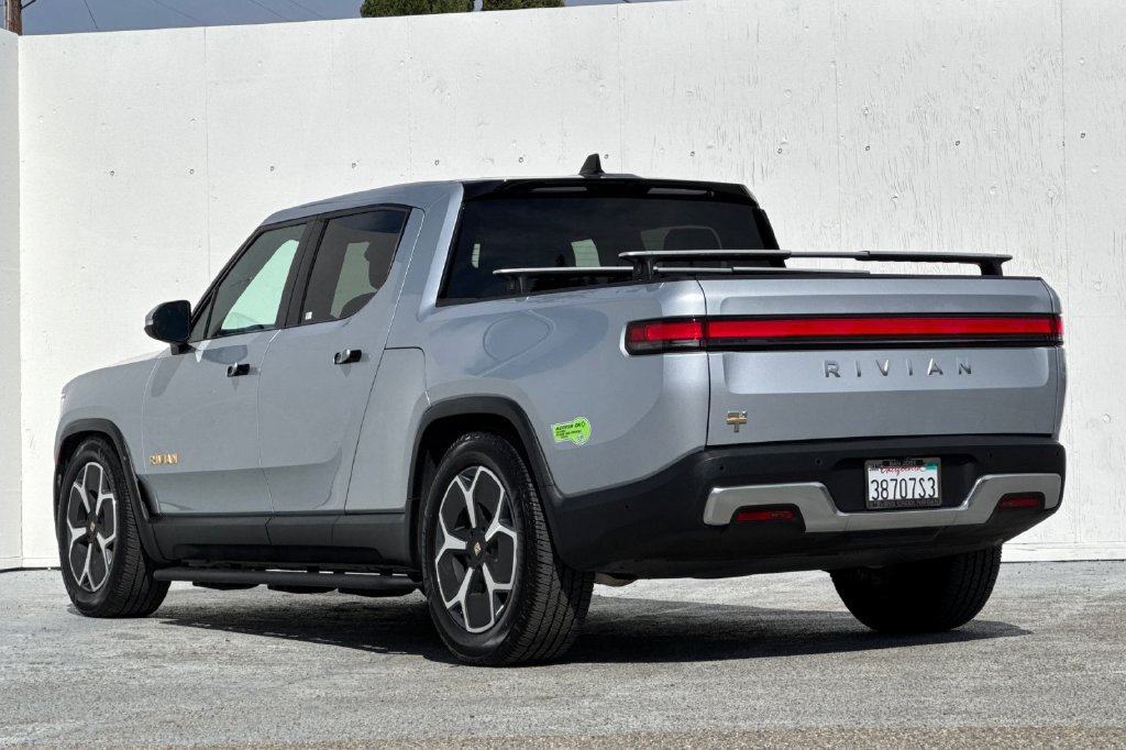 Used 2022 Rivian R1T Adventure AWD/4WD image 5
