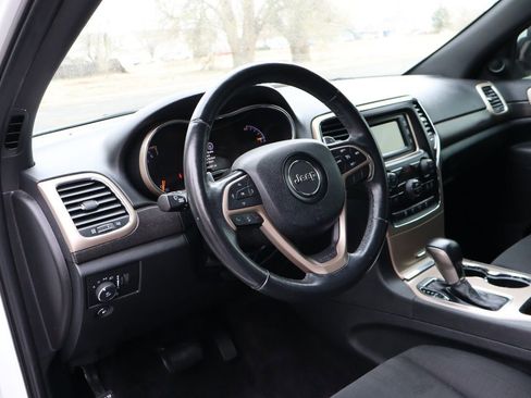 Used 2016 Jeep Grand Cherokee Laredo w/ Quick Order Package 23E image 15