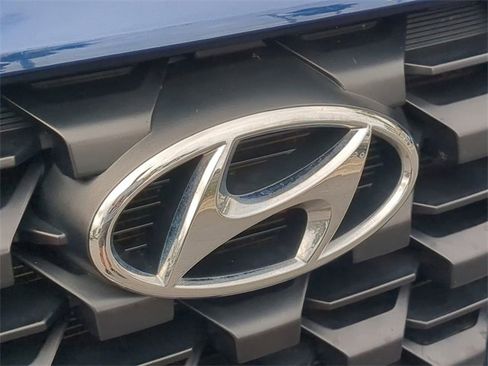 Used 2023 Hyundai Santa Fe SEL image 13