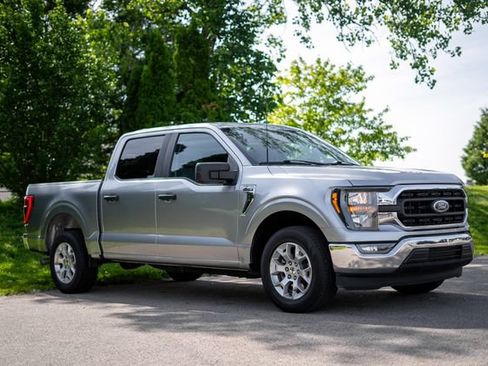 Used 2023 Ford F150 XLT RWD image 3