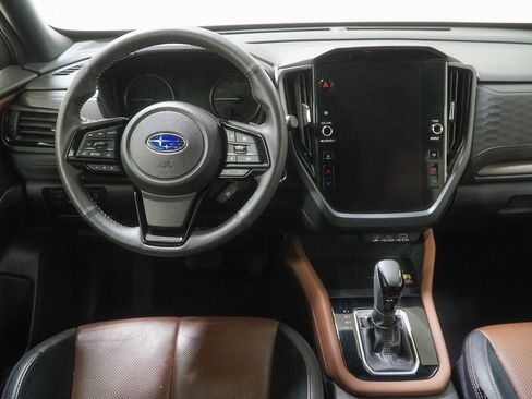 Used 2025 Subaru Forester Touring image 26