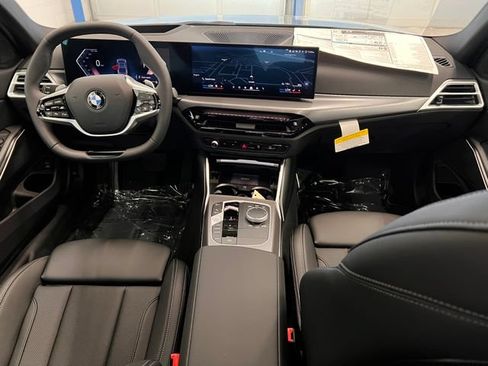 New 2026 BMW 330i xDrive Sedan w/ Premium Package AWD/4WD image 21