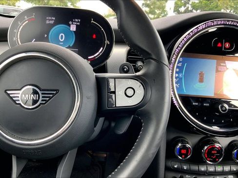 Certified 2024 MINI Cooper S image 18
